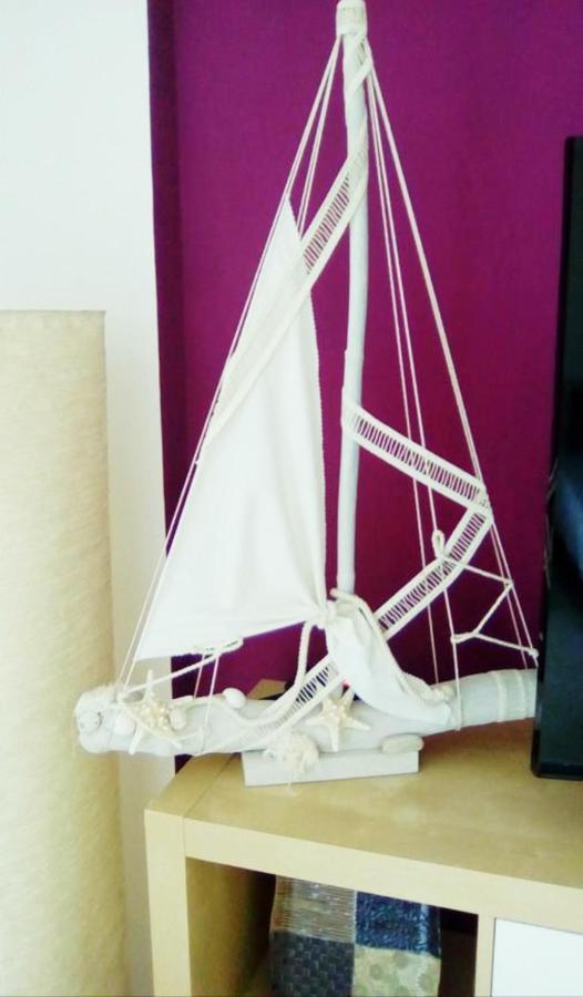 Emerald Apartment With Sea View Kриопиги Екстериор снимка