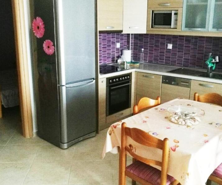 Emerald Apartment With Sea View Kриопиги Екстериор снимка