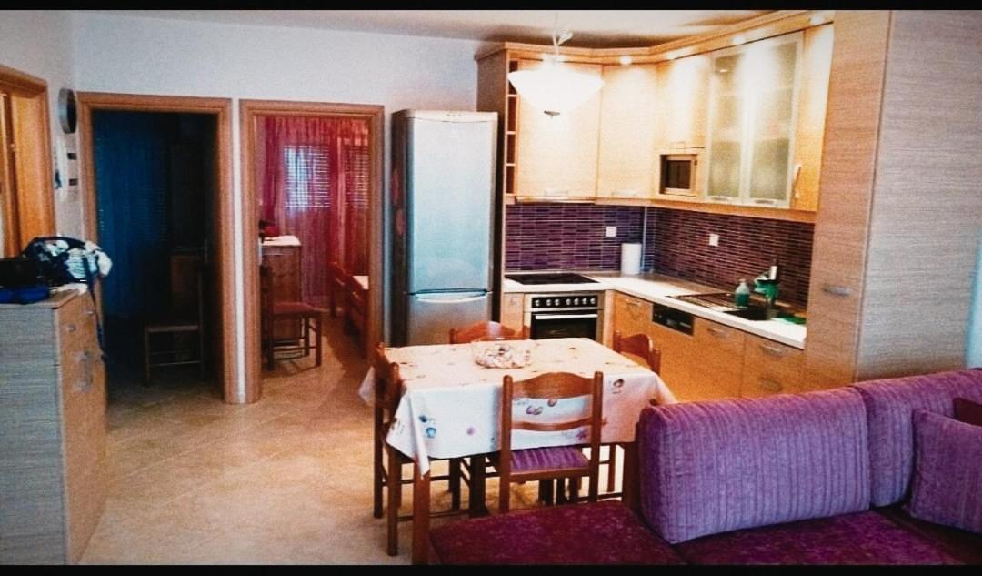 Emerald Apartment With Sea View Kриопиги Екстериор снимка